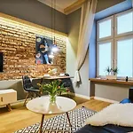 Krowoderska Comfort - By Upstairs * Cracovie