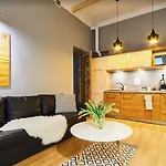 Krowoderska Comfort - By Upstairs * Cracovie